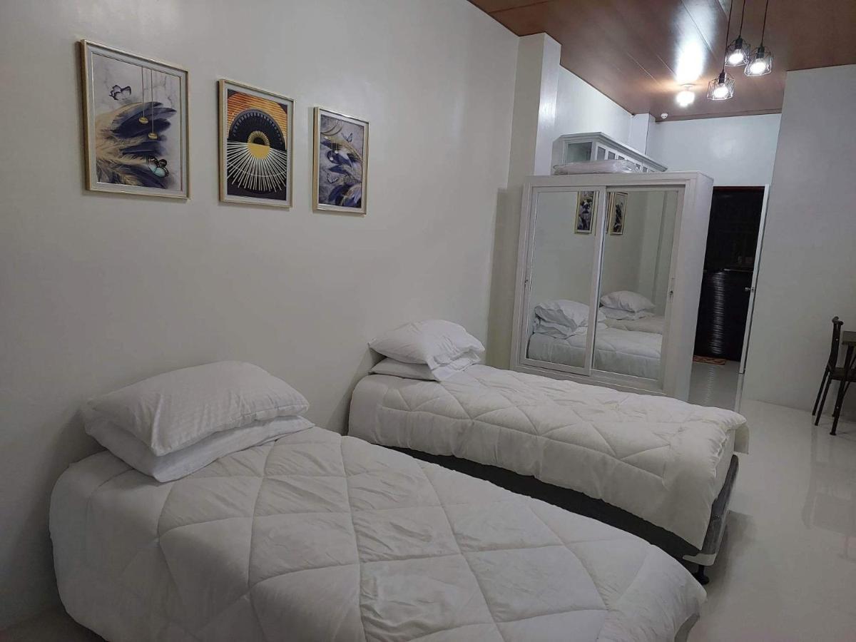 Flb Apartelle Los Banos لوس بانوس المظهر الخارجي الصورة