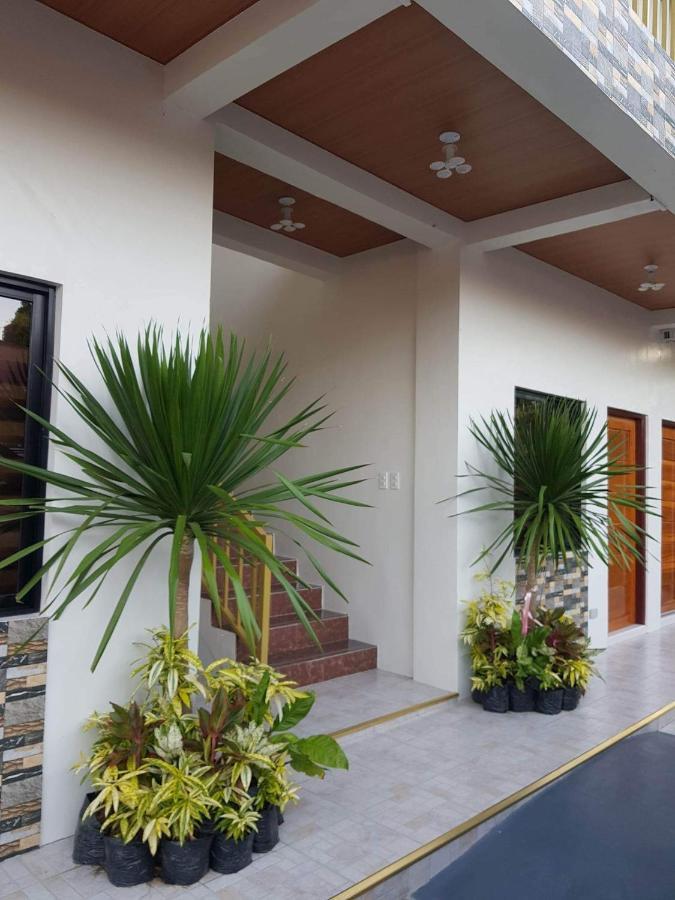 Flb Apartelle Los Banos لوس بانوس المظهر الخارجي الصورة